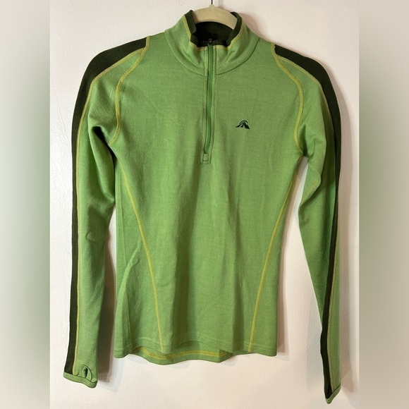Macpac Tops - Macpac 3/4 zip Women size8 Merino wool top.